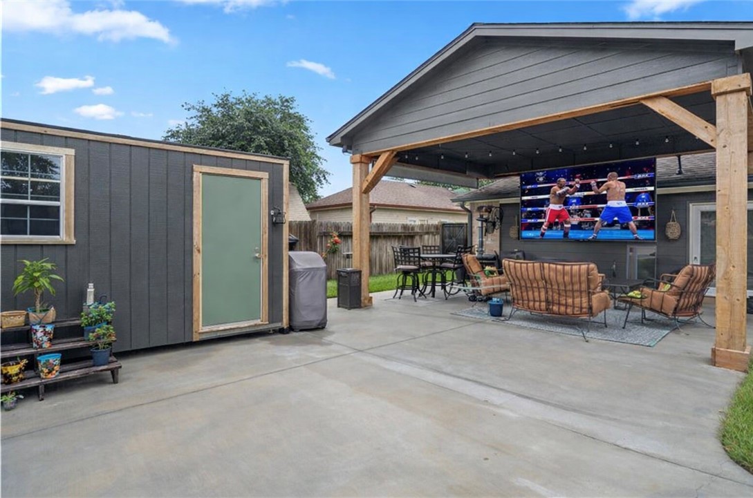 311 Blue Water Drive Portland, TX 78374 - Photo 24 of 25 a view of room with gym equipment
