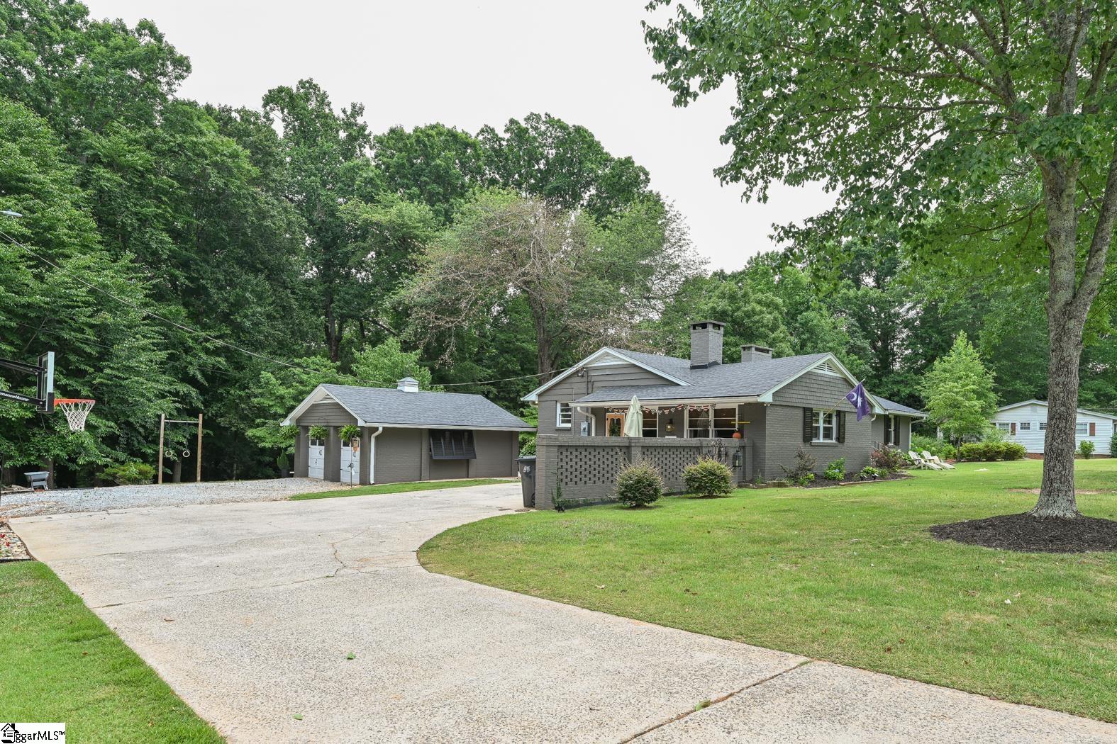 201 Rockmont Road Greenville, SC 29615 - Photo 2 of 30 Gallery Image 2