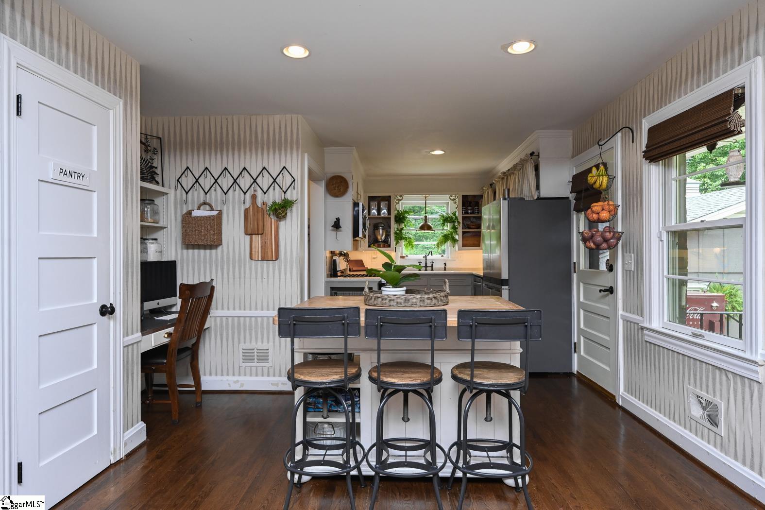 201 Rockmont Road Greenville, SC 29615 - Photo 9 of 30 Gallery Image 9
