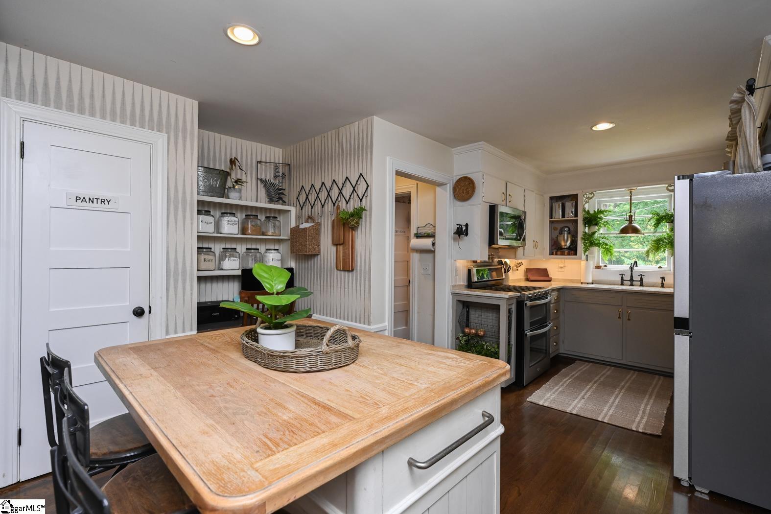 201 Rockmont Road Greenville, SC 29615 - Photo 10 of 30 Gallery Image 10