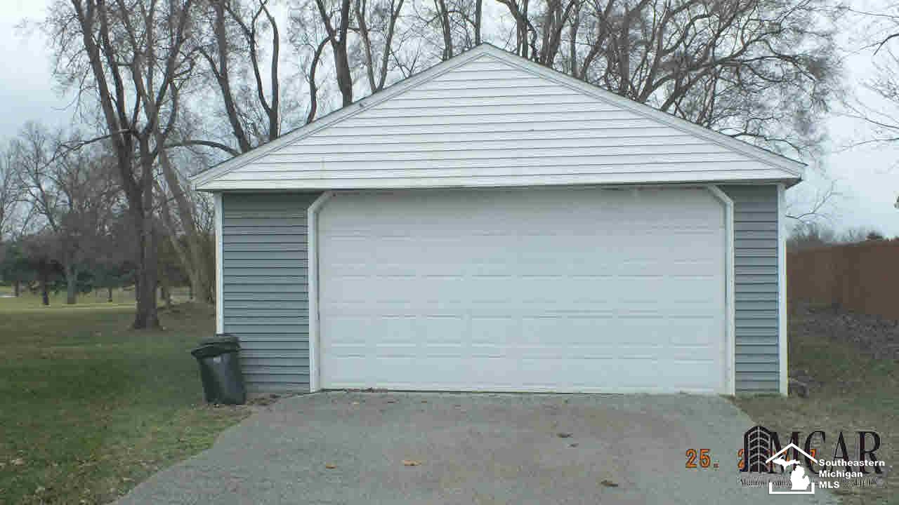 1357 West Erie Road Temperance, MI 48182 - Photo 6 of 17