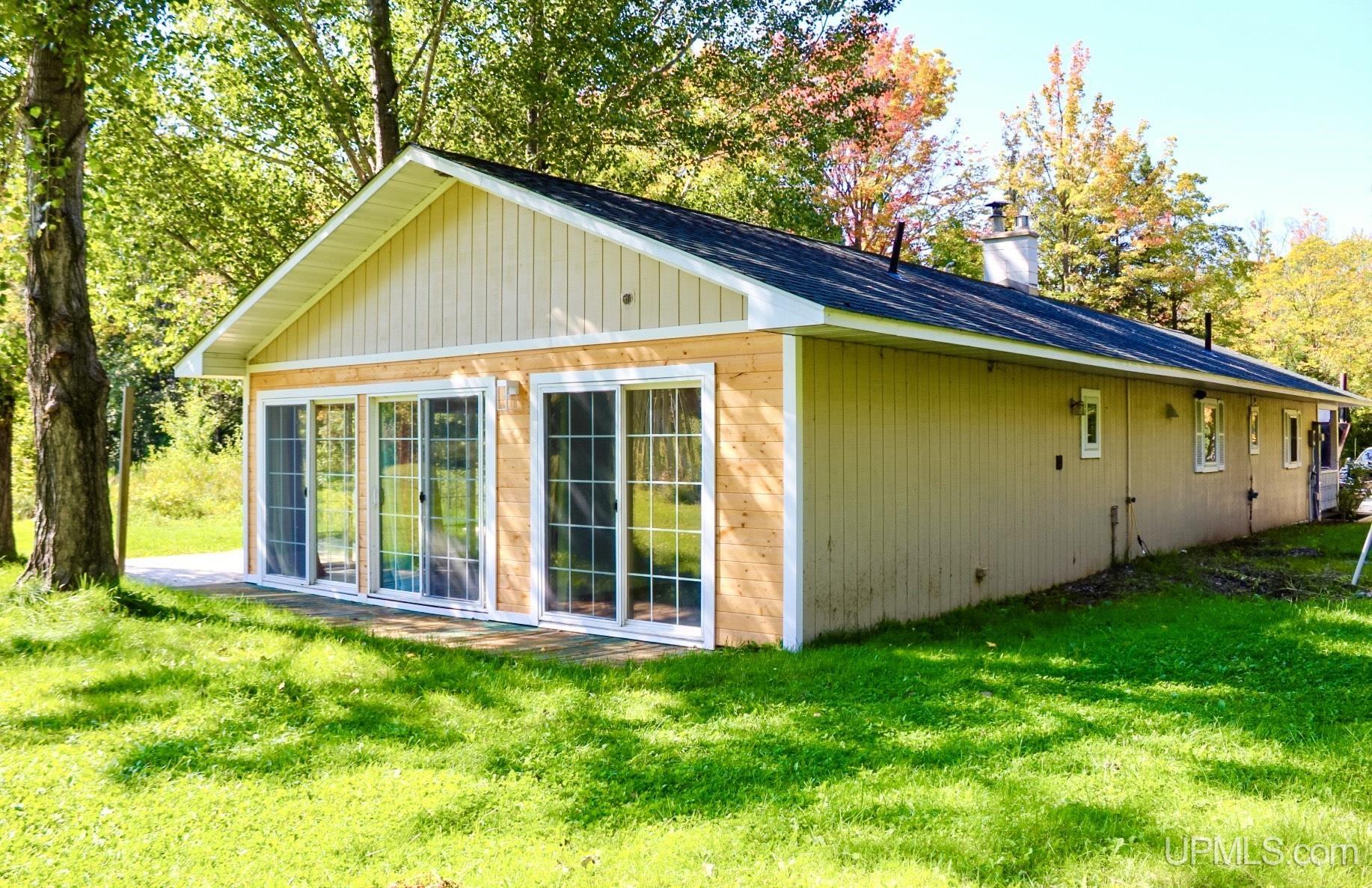 42936 Superior Road Houghton, MI 49931 - Photo 4 of 43