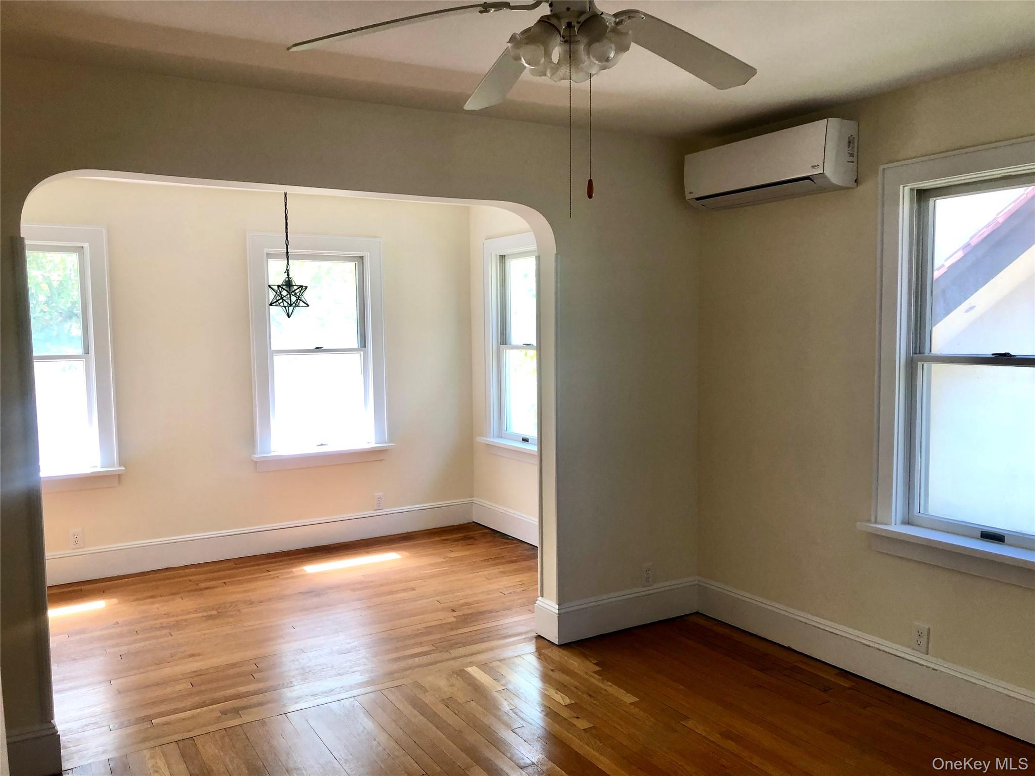 23 West Walnut Street, Unit UPPR Long Beach, NY 11561 - Photo 23 of 34