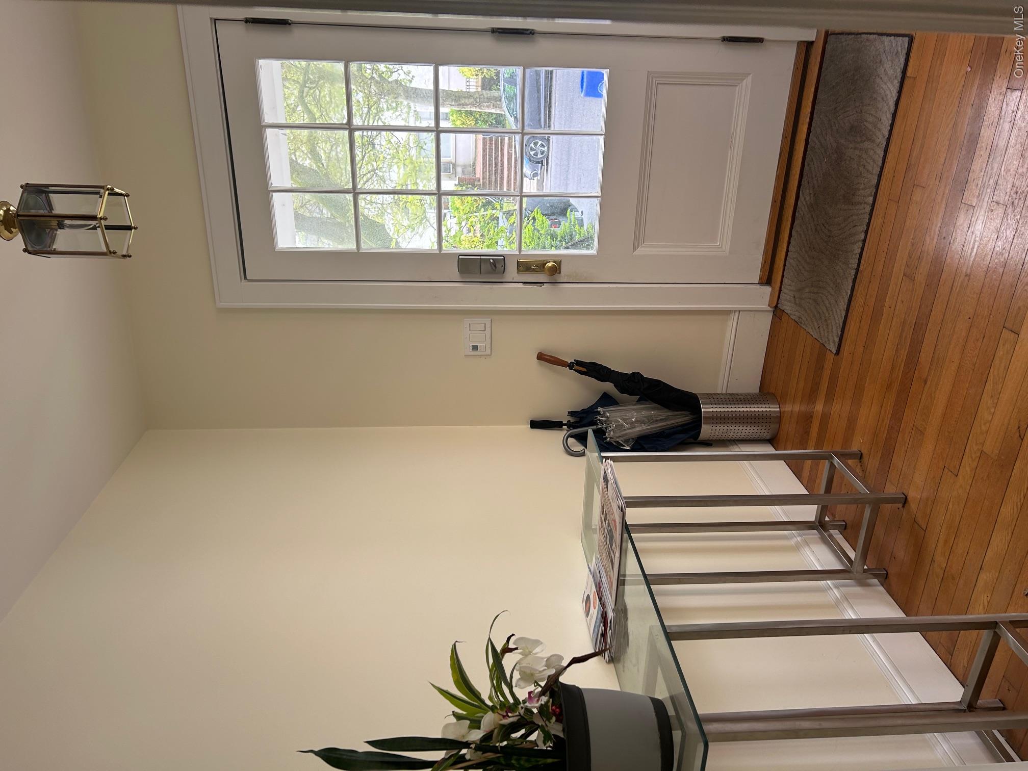 23 West Walnut Street, Unit UPPR Long Beach, NY 11561 - Photo 4 of 34