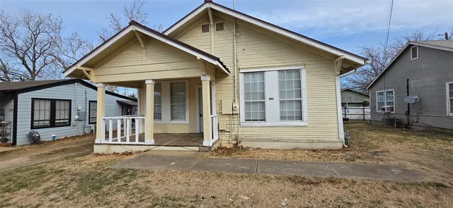 $189,000 | 504 Bluebonnet Street, Aubrey, TX 76227