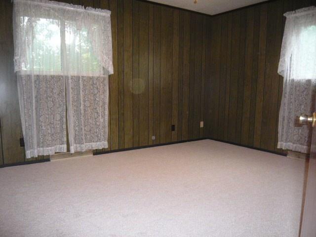 102 Blackshire Road Butler, PA 16001 - Photo 9 of 22 Gallery Image 9