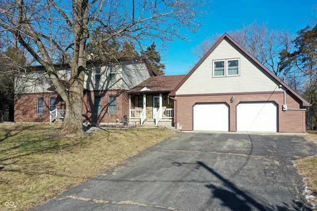 $525,000 | 8 Mill Springs, Coatesville, IN 46121