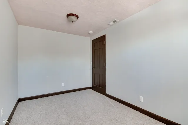 $525,000 | 8 Mill Springs, Coatesville, IN 46121