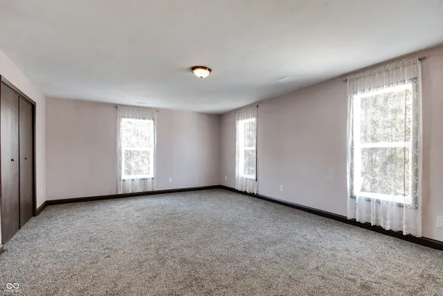 $525,000 | 8 Mill Springs, Coatesville, IN 46121