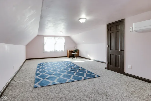 $525,000 | 8 Mill Springs, Coatesville, IN 46121