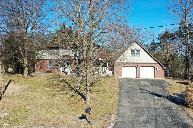 $525,000 | 8 Mill Springs, Coatesville, IN 46121