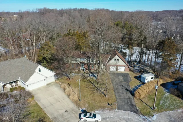 $525,000 | 8 Mill Springs, Coatesville, IN 46121