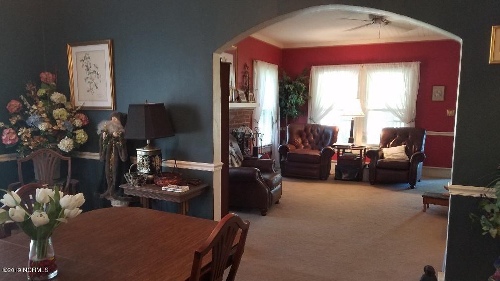 1341 Bass Road Nashville, NC 27856 - Photo 13 of 21 living