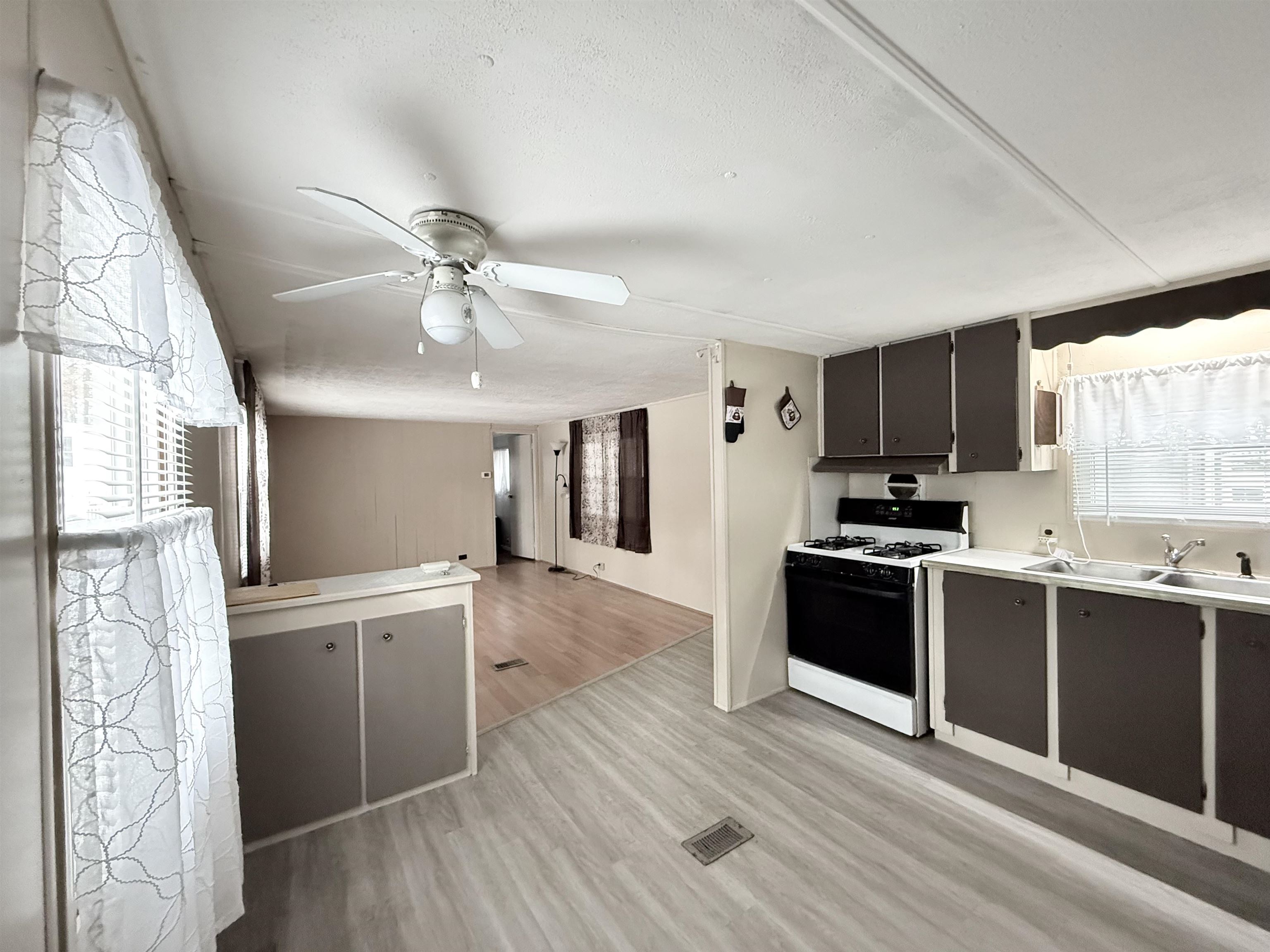 212 Heron Point Road, Unit 17 Alton, NH 03809 - Photo 26 of 31