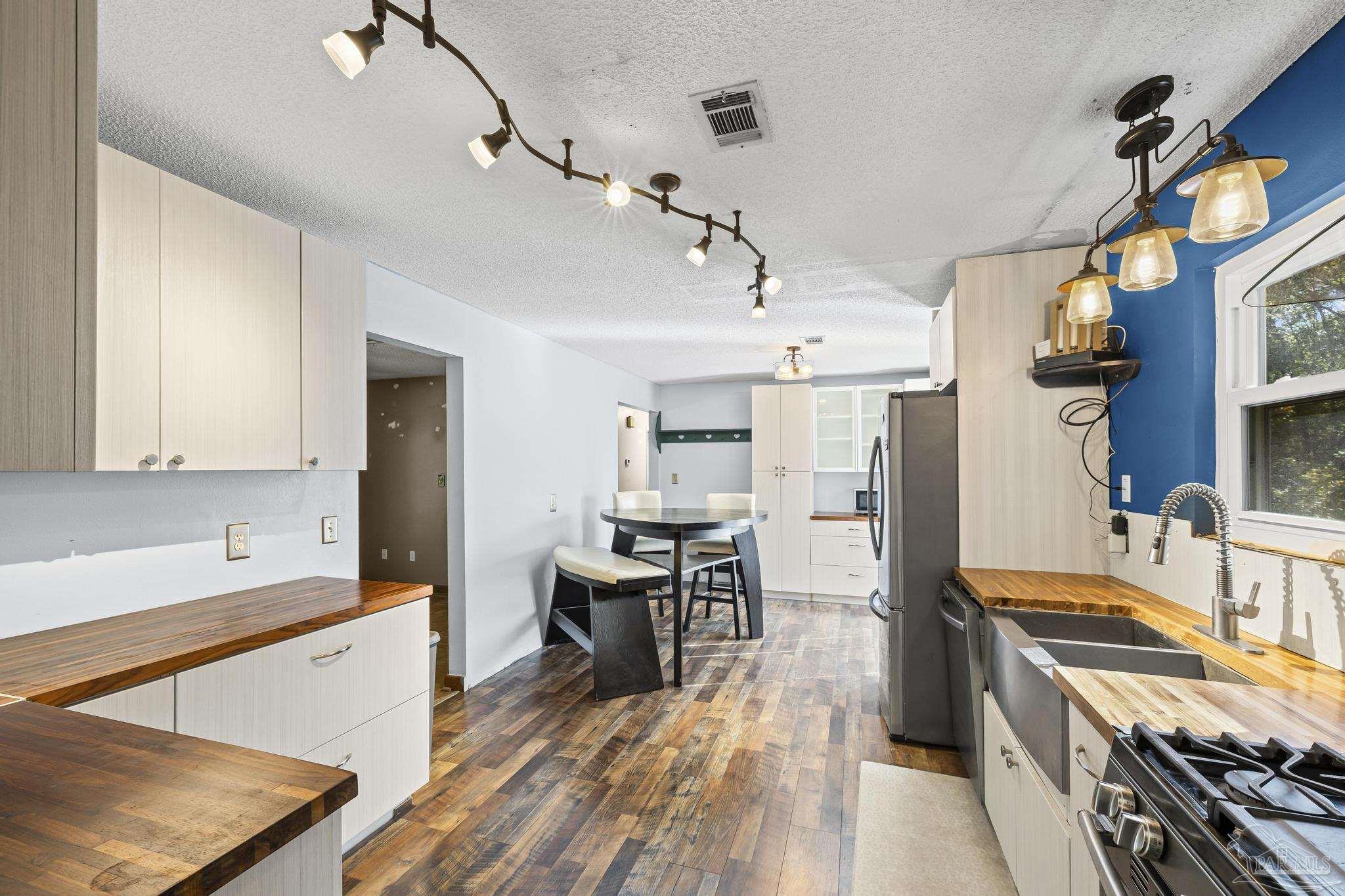 9190 Brunson Road Pensacola, FL 32514 - Photo 15 of 65