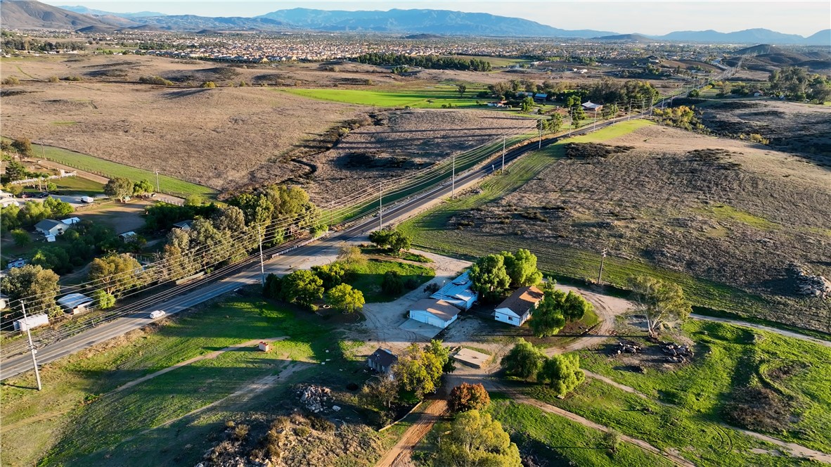 33045 Briggs Road Menifee, CA 92584 - Photo 11 of 52