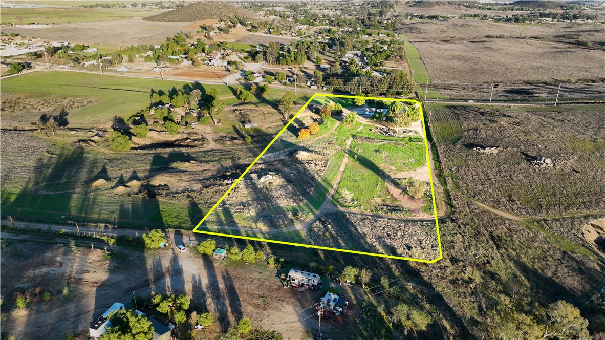 33045 Briggs Road Menifee, CA 92584 - Photo 5 of 52