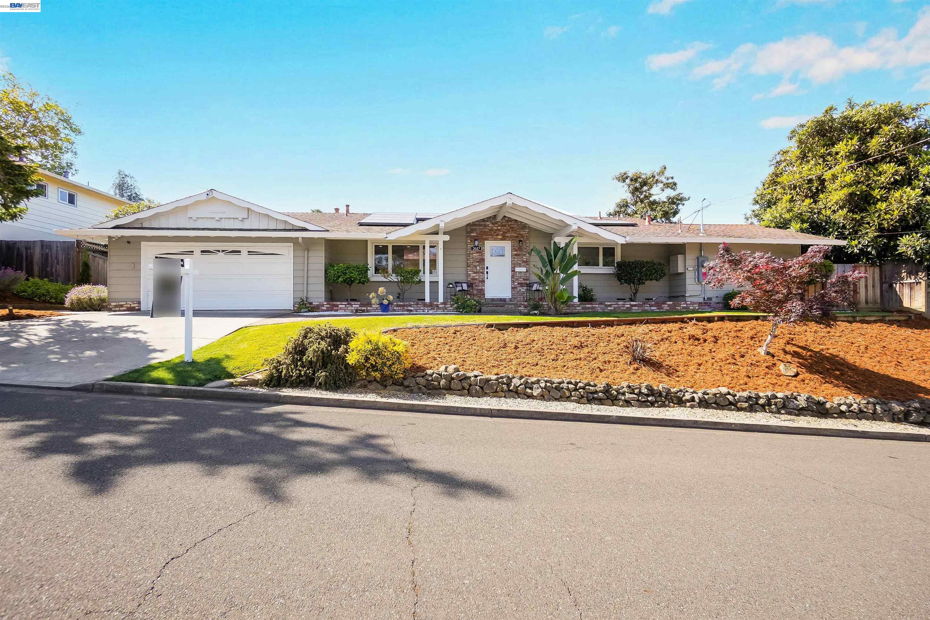 2617 Lancaster Road Hayward, CA 94542 - Photo 3 of 57