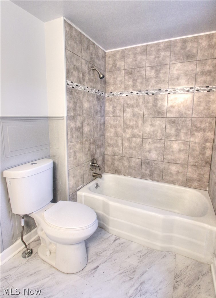 860 Montford Road Cleveland Heights, OH 44121 - Photo 15 of 29
