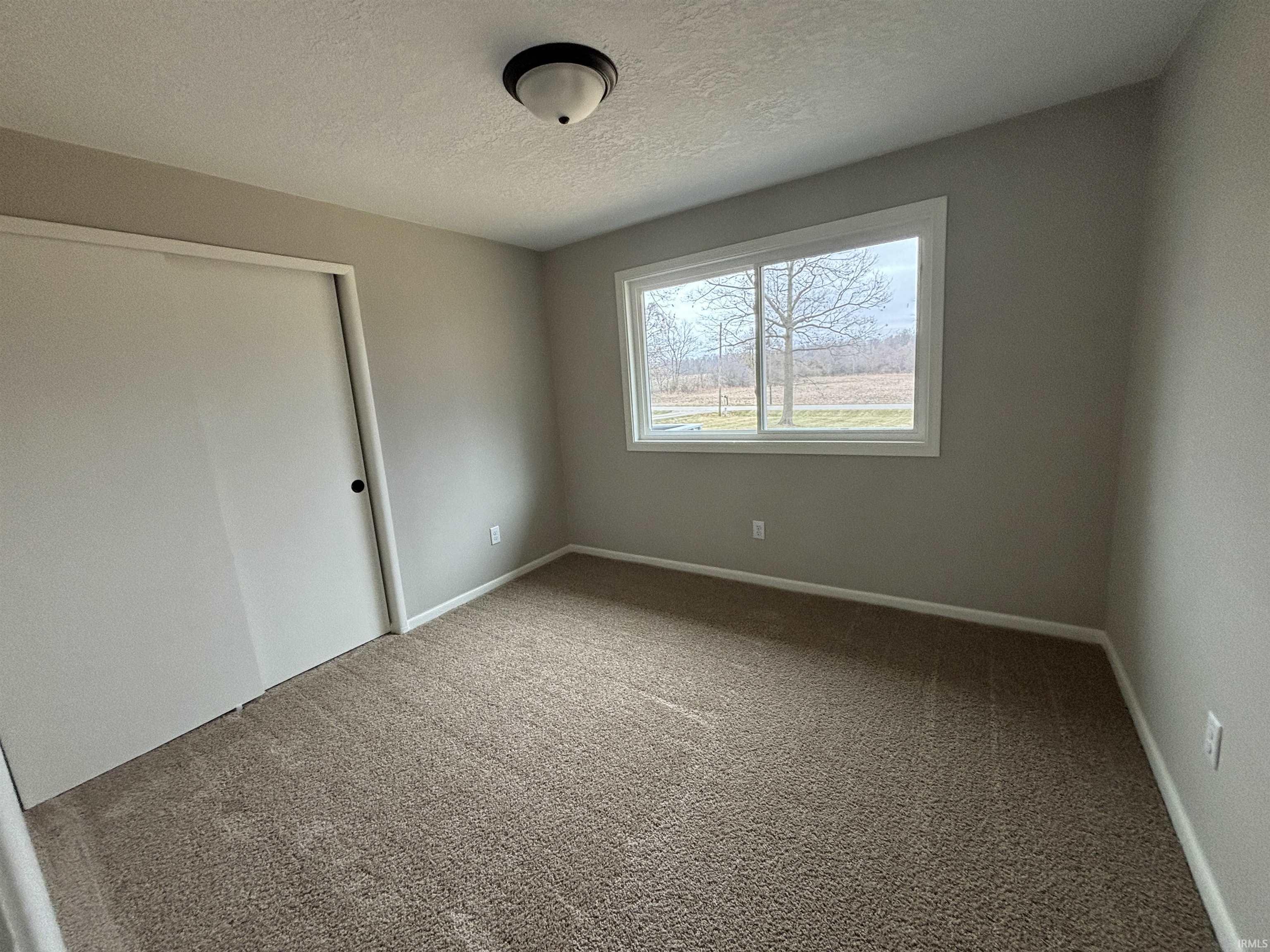 7015 Thompson Road Hoagland, IN 46745 - Photo 8 of 19