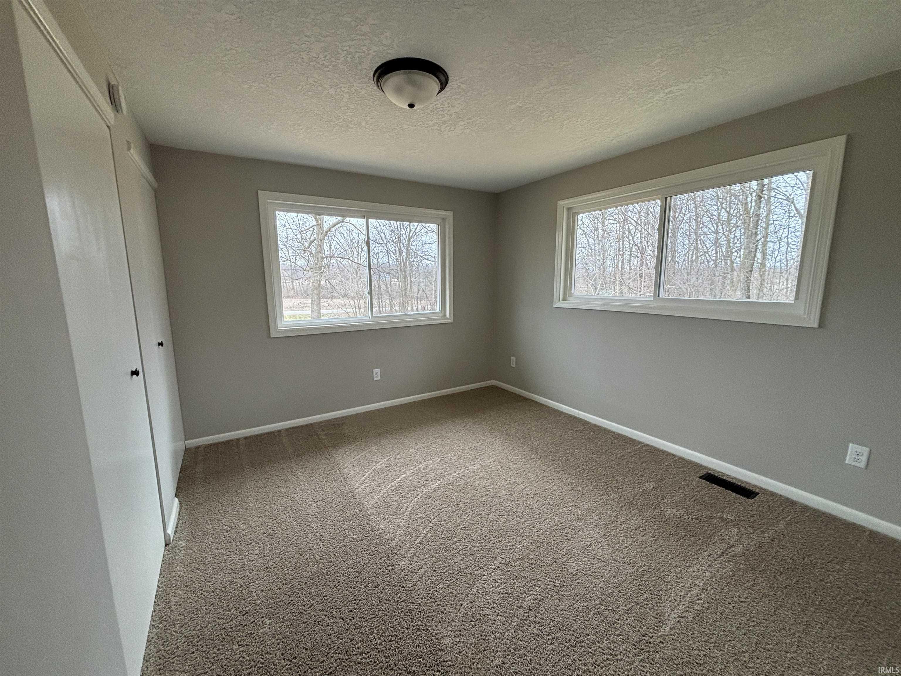 7015 Thompson Road Hoagland, IN 46745 - Photo 10 of 19