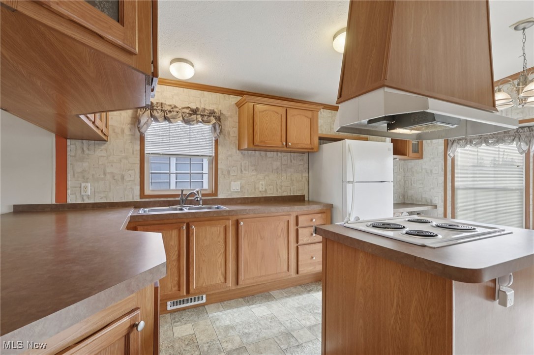 18592 Edwards Road, Unit 169 Doylestown, OH 44230 - Photo 6 of 22 Gallery Image 6