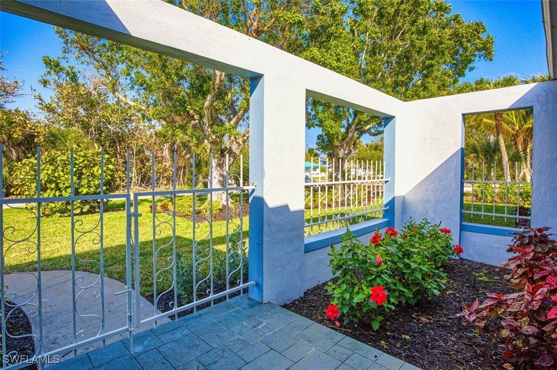 800 Beach Road Sanibel, FL 33957 - Photo 25 of 44