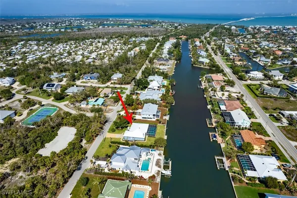 $1,350,000 | 800 Beach Road, Sanibel, FL 33957