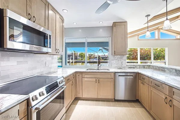 $1,350,000 | 800 Beach Road, Sanibel, FL 33957