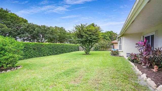 $800,000 | 3099 Perriwinkle Circle, Davie, FL 33328