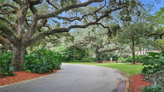 $800,000 | 3099 Perriwinkle Circle, Davie, FL 33328