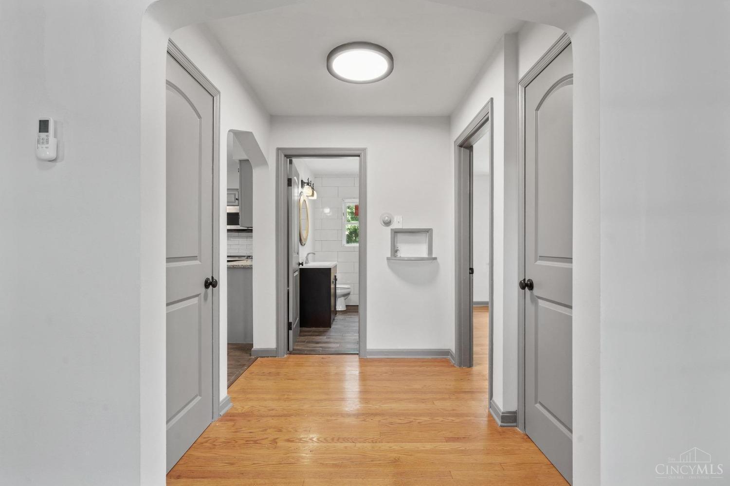 6032 Bridgetown Road Cincinnati, OH 45248 - Photo 6 of 30 Gallery Image 6