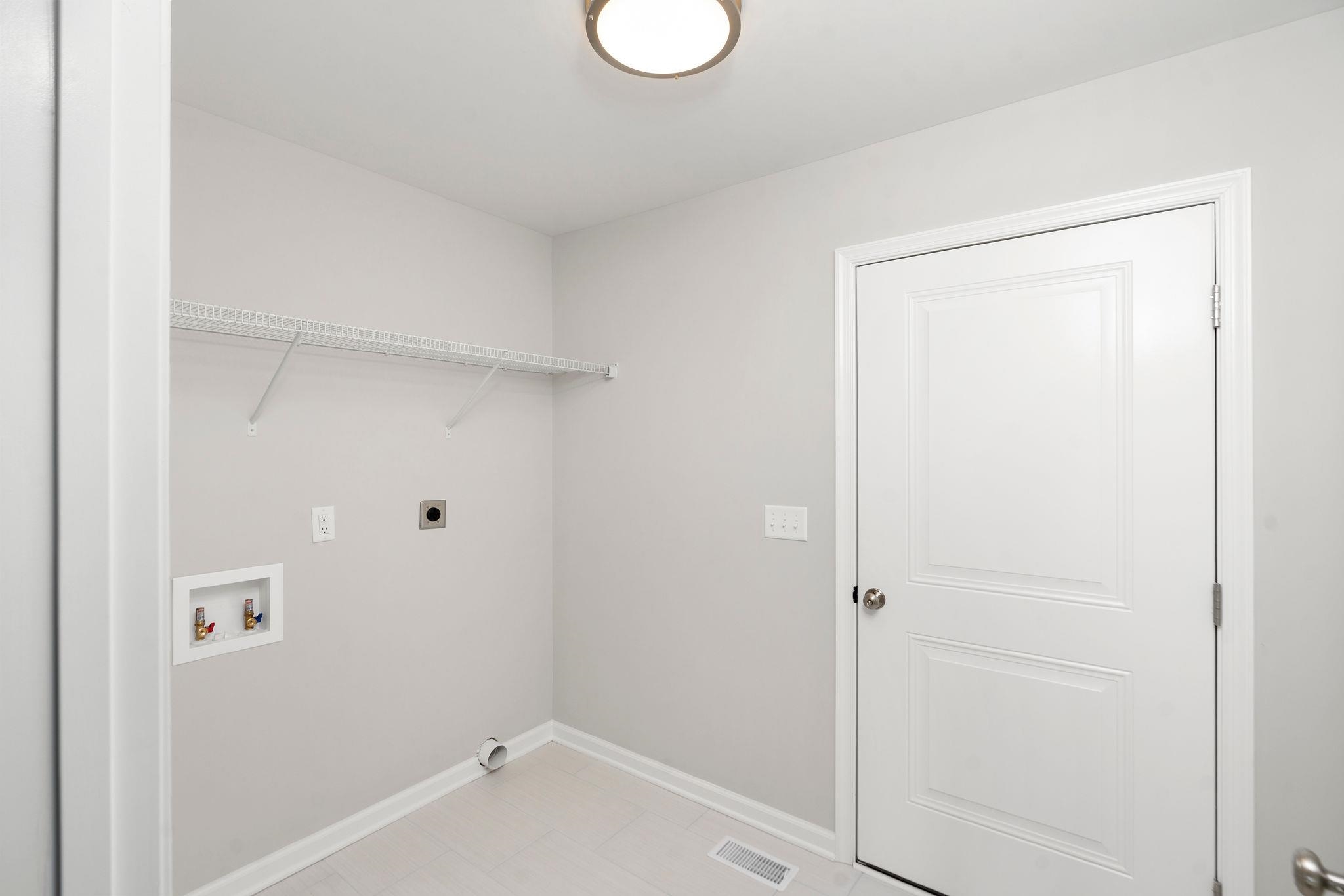 305 Ridge Crest Terrace Waynesboro, VA 22980 - Photo 9 of 25