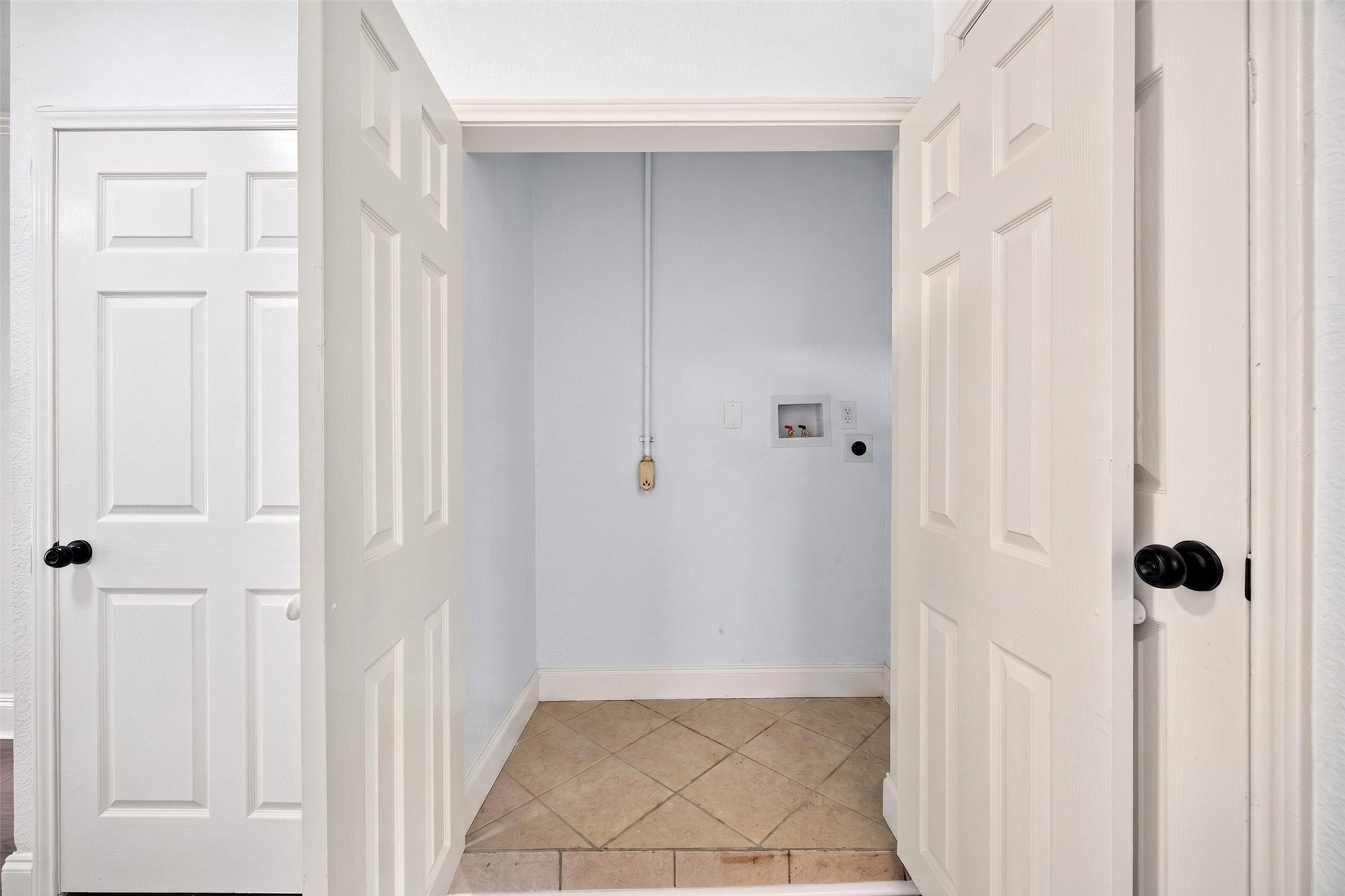 9211 Clearway Drive Houston, TX 77033 - Photo 21 of 34