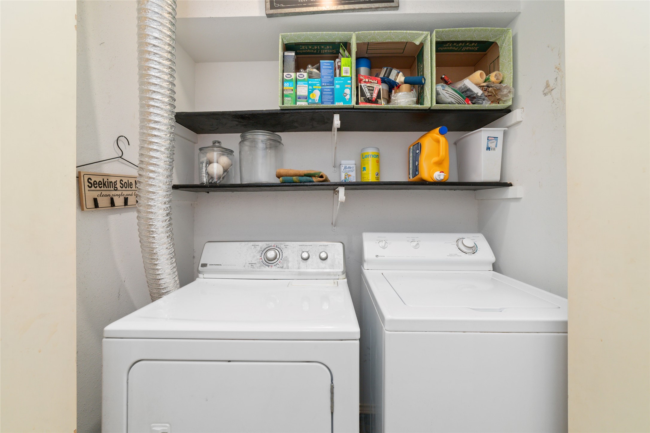 5800 Lumberdale Road, Unit 55 Houston, TX 77092 - Photo 24 of 34 a utility room with dryer and washer
