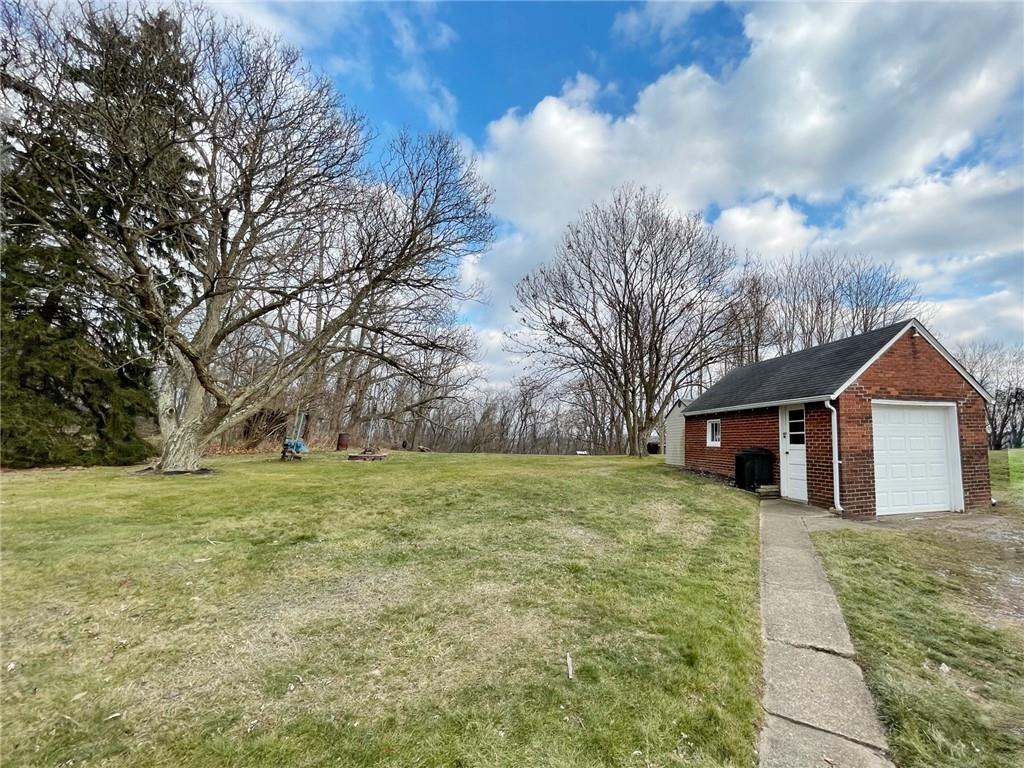 2909 Conway Wallrose Road Baden, PA 15005 - Photo 13 of 15