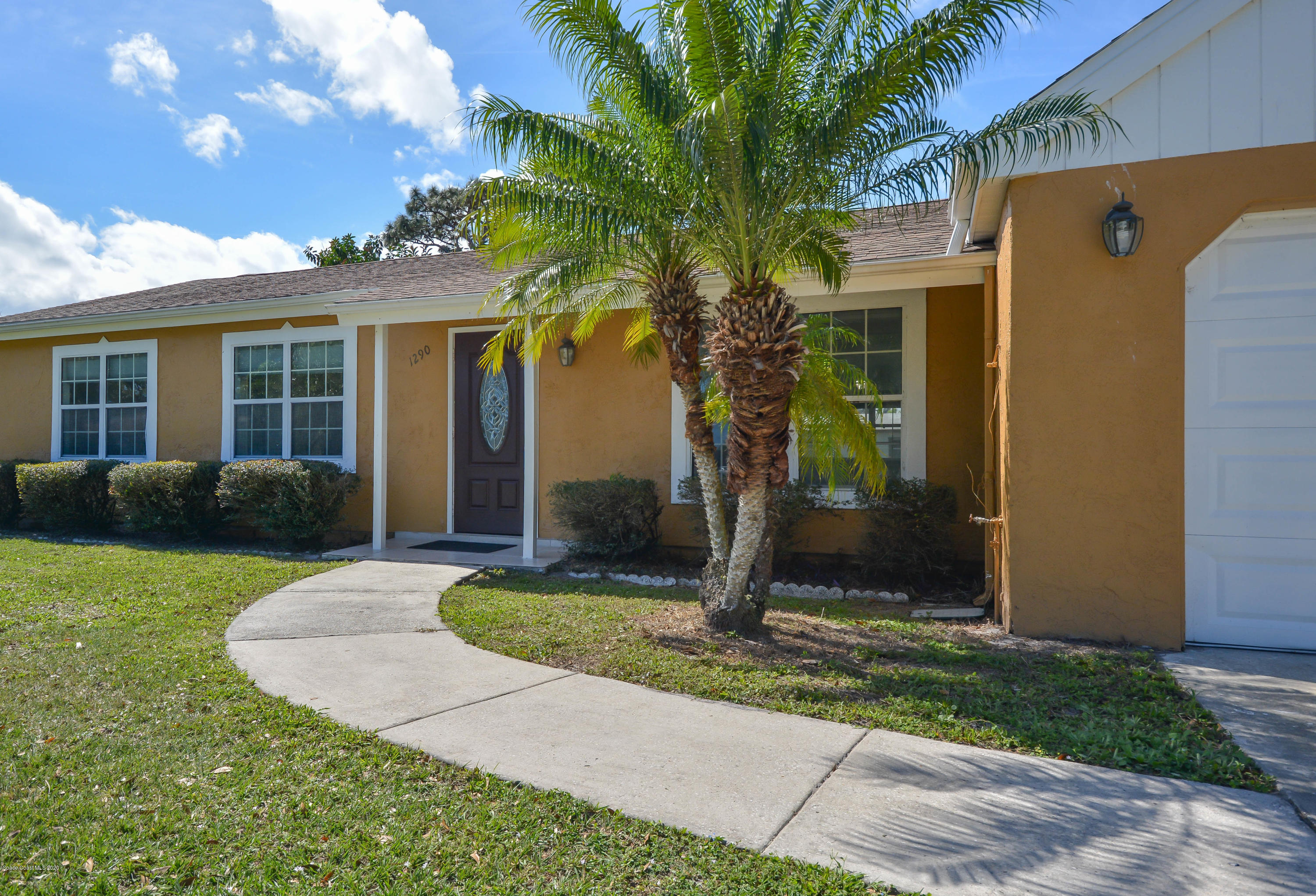 1290 Freil Road Northeast, Unit 4 Palm Bay, FL 32905 - Photo 3 of 52 DSC_1109