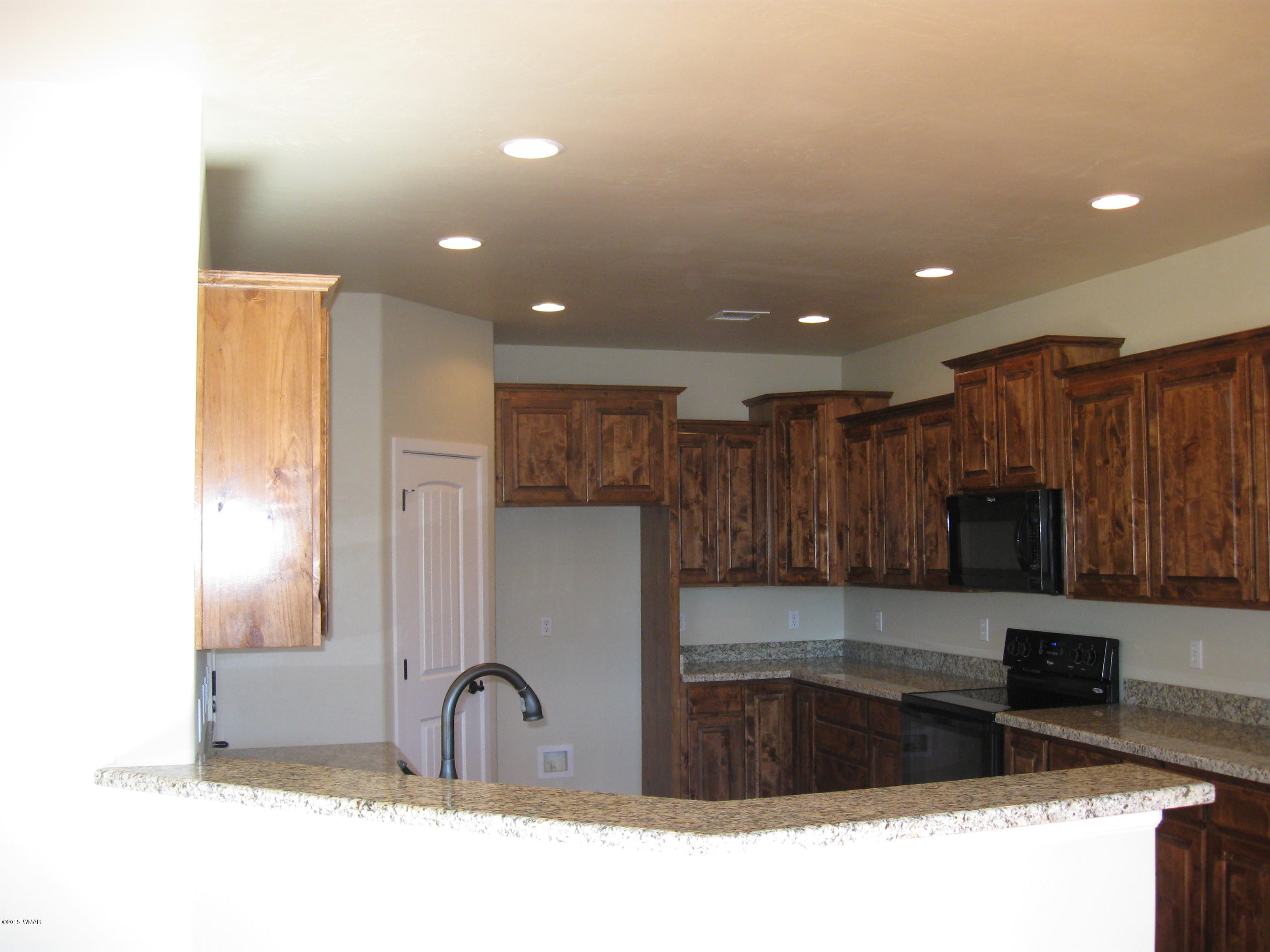5301 Maverick Road Show Low, AZ 85901 - Photo 3 of 11