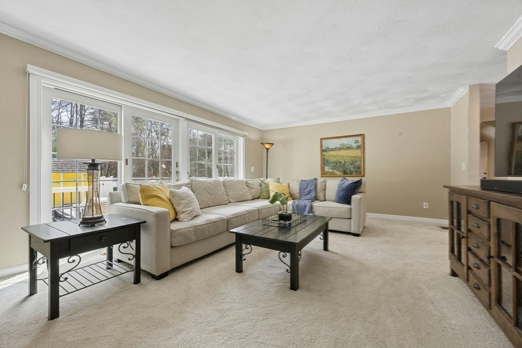 10 Cemetery Street Mendon, MA 01756 - Photo 11 of 37