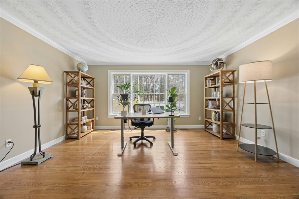 10 Cemetery Street Mendon, MA 01756 - Photo 12 of 37