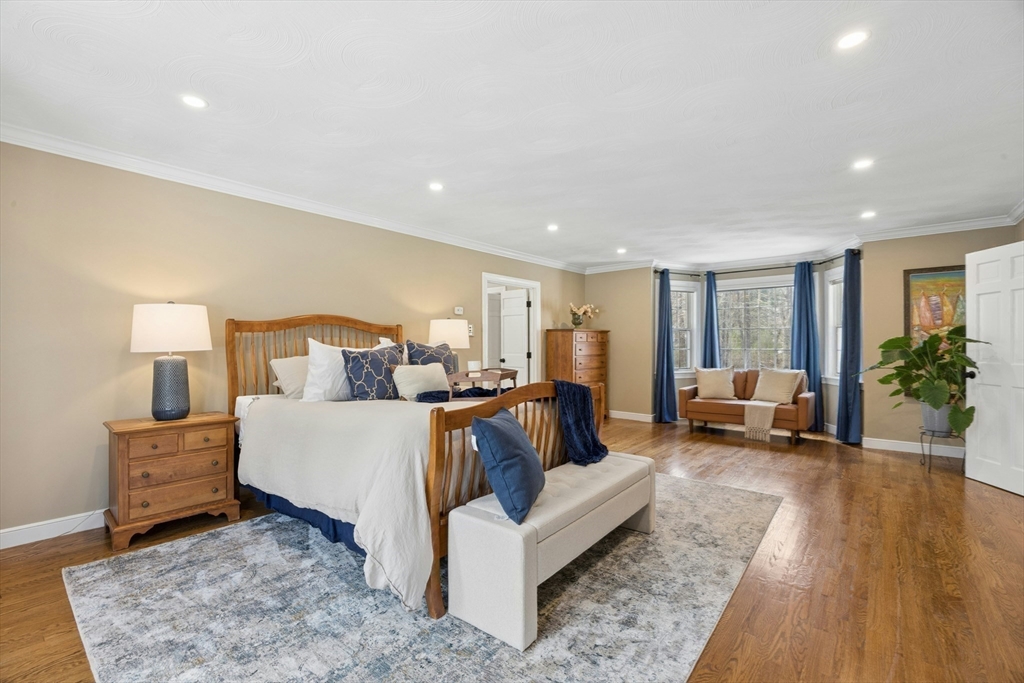 10 Cemetery Street Mendon, MA 01756 - Photo 13 of 37