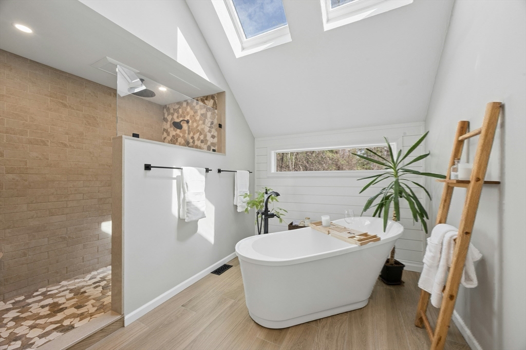 10 Cemetery Street Mendon, MA 01756 - Photo 16 of 37