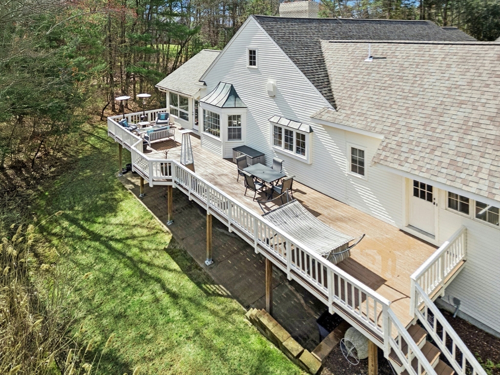 10 Cemetery Street Mendon, MA 01756 - Photo 26 of 37