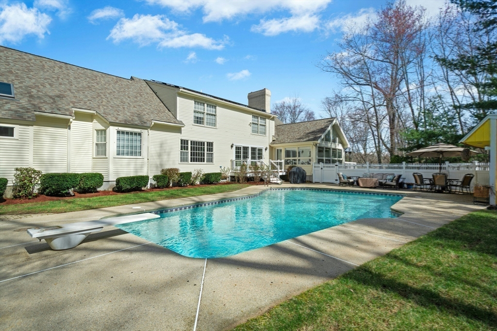 10 Cemetery Street Mendon, MA 01756 - Photo 32 of 37