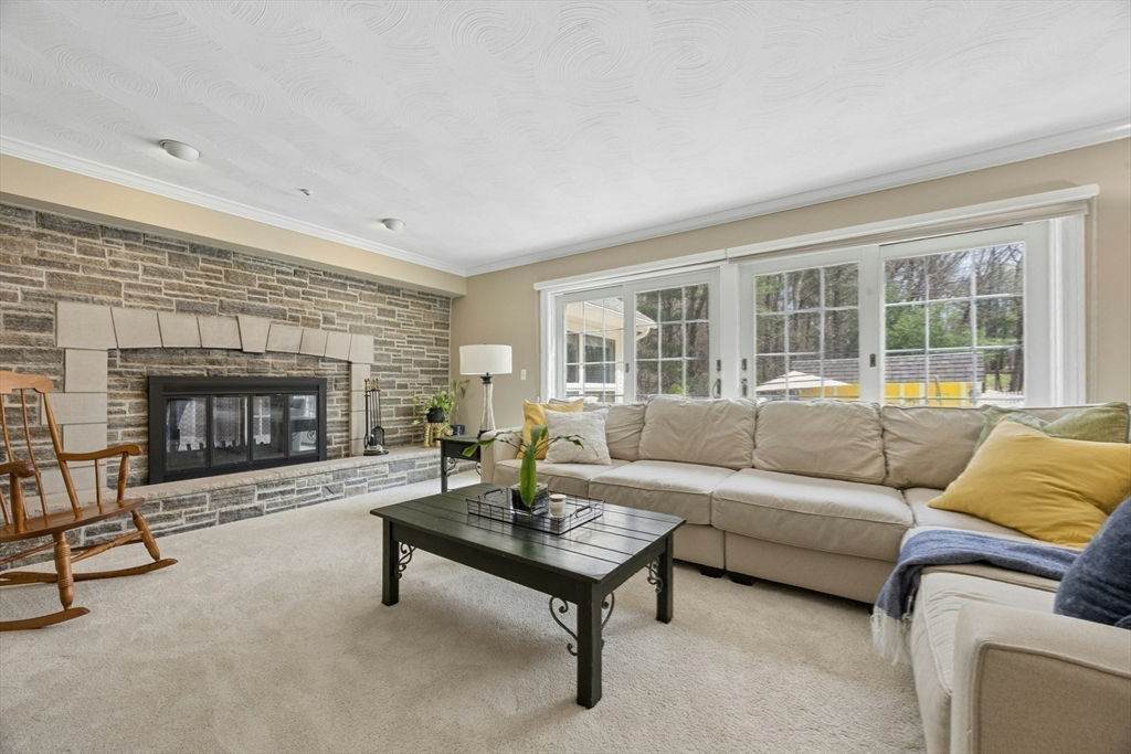 10 Cemetery Street Mendon, MA 01756 - Photo 10 of 37