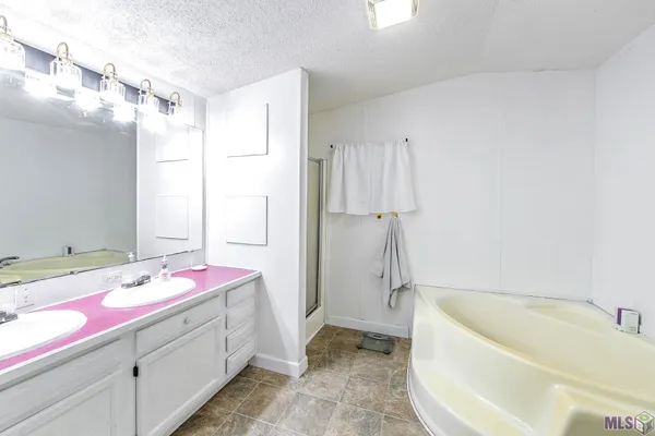 $240,000 | 3358 Highway 307, Thibodaux, LA 70301