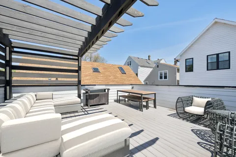 $1,950,000 | 3444 North Damen Avenue, Chicago, IL 60618