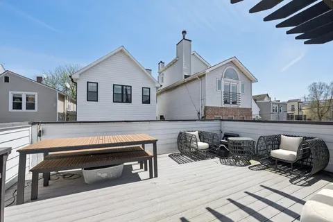 $1,950,000 | 3444 North Damen Avenue, Chicago, IL 60618
