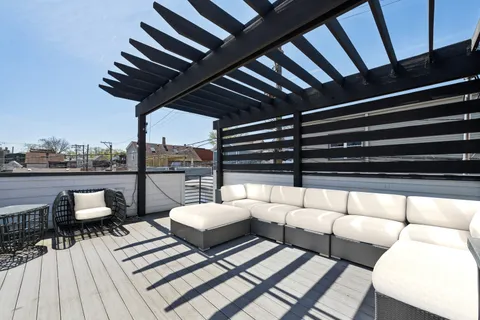 $1,950,000 | 3444 North Damen Avenue, Chicago, IL 60618