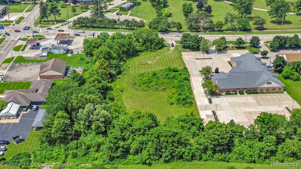 38500 Garfield Road Clinton Township, MI 48038 - Photo 9 of 12